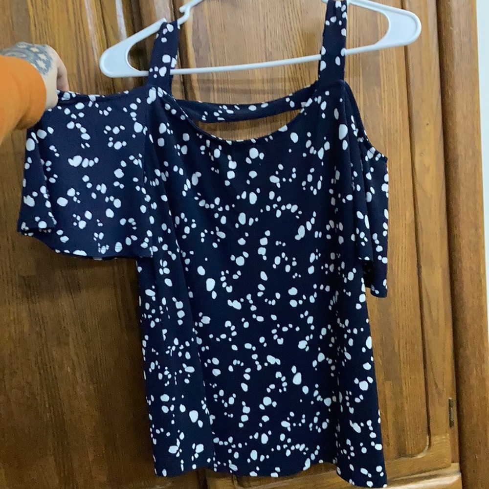 Very Pretty Navy blouse